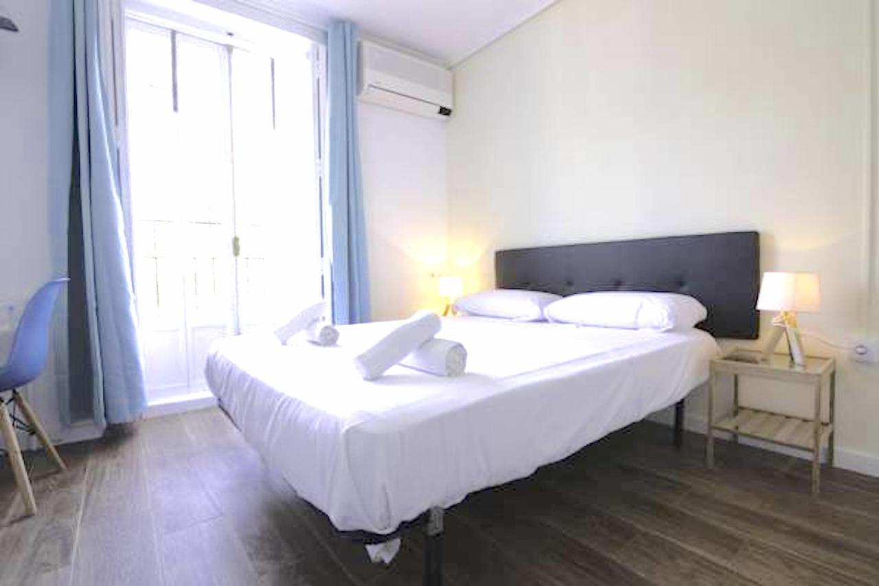 El Magnanimo Rooms & Breakfast Valencia Buitenkant foto